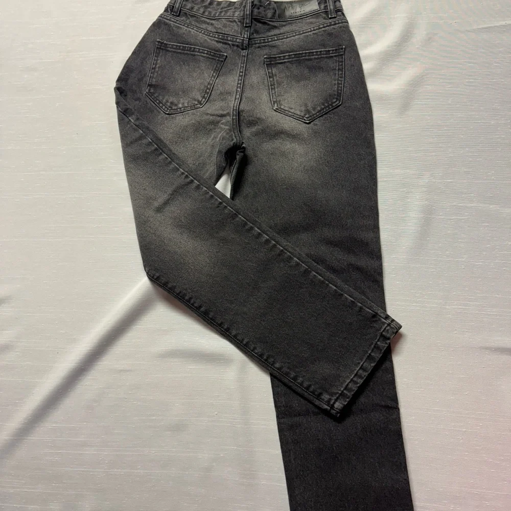 Nasty Gal Washed Black Straight Leg Jeans Petite US‎ 2 / UK 6 NWT